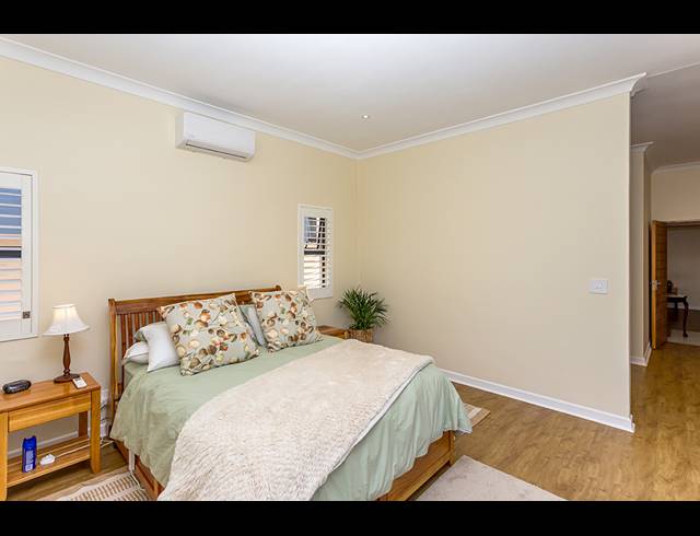 5 BEDROOM HOUSE FOR SALE IN BIG BAY